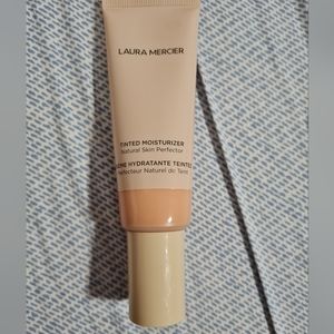 Laura Mercier tinted moisturizer